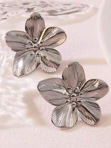 1 Pair Fashionable Oversized Gold Color Floral Stud Earrings, Chic And Versatile European And American Style, High-End Metallic Best Seller - Yellow Gold - View 8