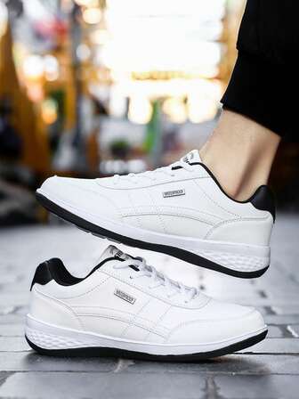 热销大码男士运动鞋，2025 年新款夏季透气时尚运动鞋，采用 PU 皮革