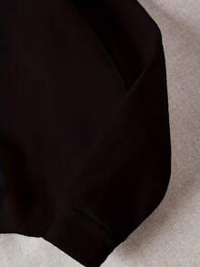 Bonita sudadera negra de manga larga con cuello redondo para mujer, informal, de largo regular, con forro cálido y detalle de corazón. - Negro - Ver 5