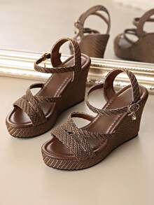 Women's Summer Woven Straw Rope Waterproof Design Fashionable High Heel Comfortable Platform Buckled Brown Sandals - Brown - View 2