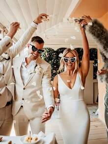 1/8 件 - [定制] 复古心形时尚眼镜，女士心形时尚眼镜，时尚猫眼心形眼镜，婚礼用品，定制派对心形时尚眼镜，多功能，装饰性强，可重复使用，精致时尚，高品质，色彩缤纷，现代时尚，可定制，个性化，独一无二，送给他的理想礼物，送给她的理想礼物，永恒的爱 - 彩色 - 查看 5