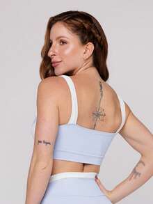 LOT FITNESS Women's Gym Set Baby Blue Top With White Cutout Elevate Fitness Leggings - 淺藍色 - 查看 6