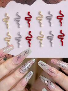 10 件蛇形美甲饰品深色系列简约蛇形美甲宝石，个性化合金美甲用品 3D 仿真蛇形美甲红银金色美甲装饰，适用于美甲沙龙和个人使用银色美甲饰品 - 彩色 - 查看 1