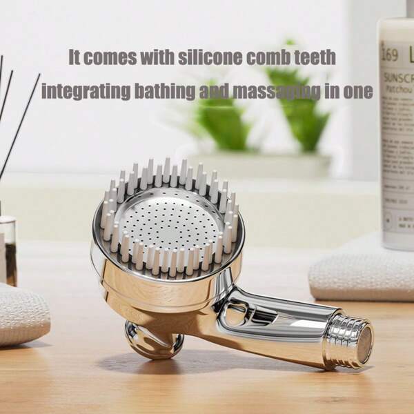 Revoluciona el momento del baño de tu mascota. Este cabezal de ducha con funciones de masaje y arreglo, junto con el control del agua con un solo clic, harán que tu mascota disfrute de los baños. Es simple y conveniente. El clip se ajusta cómodamente en tu dedo, con una gran sensación y no se caerá. También es un gran ayudante para el lavado del cabello humano.