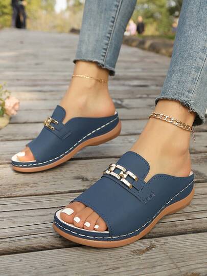 2025 New Fashion Solid Color Beach Boho Metal Chain Blue Women Platform Sandals For Outdoor Summer