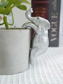 1个可爱攀爬大象花盆抱枕树脂悬挂杯大象雕像装饰，适用于家居花园围栏阳台露台草坪庭院雕塑和雕像 - 彩色 - 查看 5