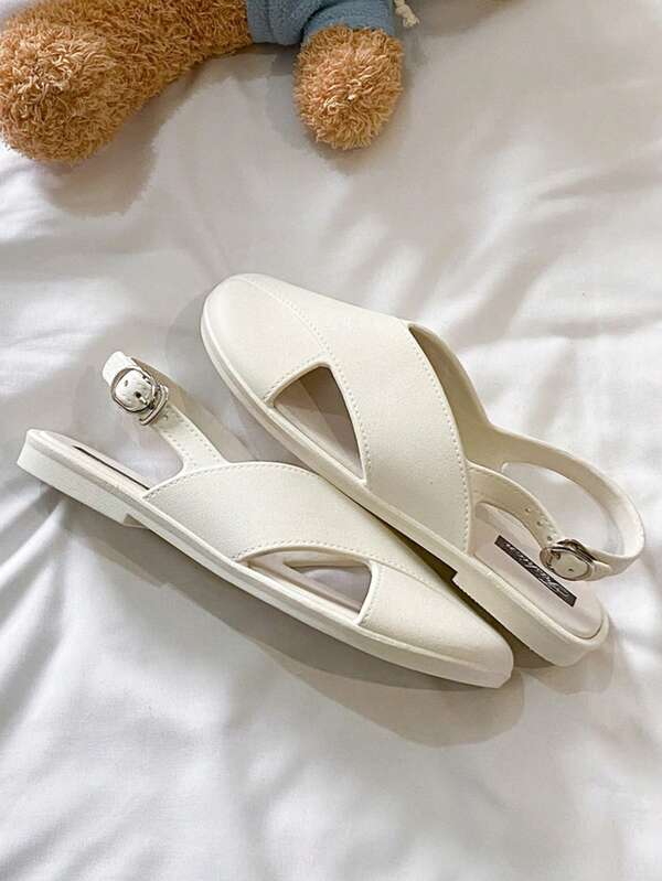 Women Flat Sandals, New Fashionable White Sandals, Ultralight Comfortable Casual Vacation Travel Flat Sandals, Personalized Soft Bottom Anti-Slip Flip Flops, Lightweight Quiet Indoor Outdoor Plastic Slip-On Slippers, White PVC Ladies Slippers