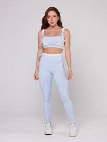 LOT FITNESS Women's Gym Set Baby Blue Top With White Cutout Elevate Fitness Leggings - 淺藍色 - 查看 1
