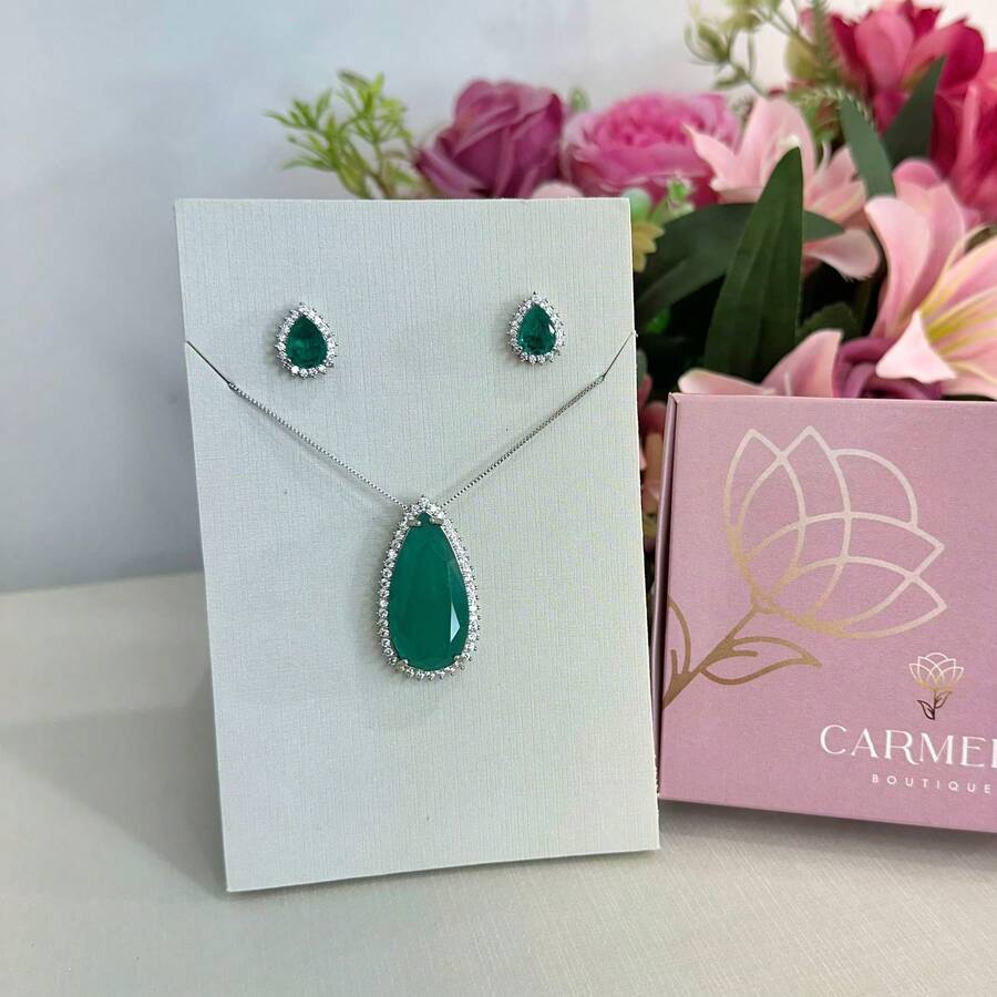 30 Necklace And Earring Set Designs For Mother's Day, Valentine's Day, Birthday, Etc. - Penurunan fusi hijau besar - View 1