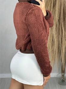 Jaqueta Teddy Pelúcia Feminina Casaco Cropped Tedy Inverno  Simples