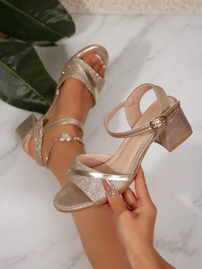 1 双女孩/青少年露趾凉鞋，纯色闪光带扣闭合圆头 5 厘米粗跟休闲舒适奢华高跟鞋，适合 15 岁以上、派对、学校、度假、海滩、春夏新款