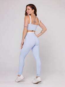 LOT FITNESS Women's Gym Set Baby Blue Top With White Cutout Elevate Fitness Leggings - 淺藍色 - 查看 4
