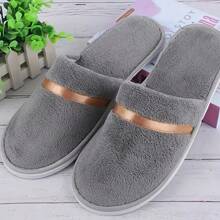 1pair Disposable Coral Fleece Slippers, Comfy Closed Toe Warm Flat Shoes For Women, Suitable For Home Guest Spa Hotel,Spa Slippers, Non Slip Disposable Hotel Slippers,Multi Color Reusable House Slippers, Indoor, Bathroom, Bedroom, Travel Slippers For Women, Men, Unisex(Random Color And Style) Back To School