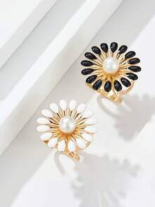 1PC Elegant Golden-Tone Sunflower Scarf Clip With Black & White Faux Pearl Accents – Vintage-Inspired Non-Slip Buckle For Women's Fashion Accessories, Versatile Hairpiece | Sophisticated Style | Nonslip Scarf Holder - Multicolor - View 3