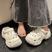 DIY时尚蝴蝶结2025新款春季厚底镂空透气凉鞋女士夏季户外花园鞋可爱卡通EVA沙滩拖鞋适合派对场合四季