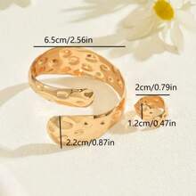 European And American Fashion Metal Floral Open Cuff Bracelet And Ring Set