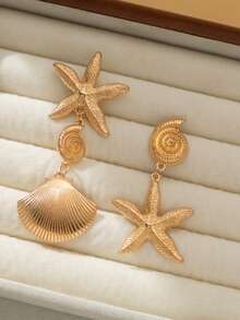 1 Pair Gold Starfish & Shell Shaped Earrings, Fashion Personalized Design Zinc Alloy Material, Suitable For Women Beach Holiday Street Photography