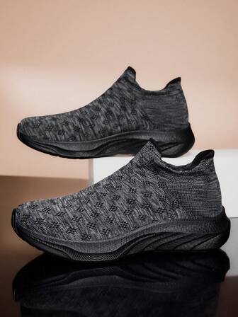 新款女士休闲鞋，舒适运动鞋，透气防尘，袜子式设计，穿着方便，时尚休闲搭配，适合各种场合，男女通用/情侣款（女士新品）