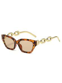 Lunettes de mode forme d'œil de chat pour hommes, petit cadre avec chaîne ajourée. Lunettes de mode convenant pour la protection solaire estivale, les vacances à la plage, les sports de plein air, les fêtes, la conduite, la pêche, le vélo, les achats et la prise de photos. Accessoires pour les vacances d'été à la plage, les activités de plein air et les voyages