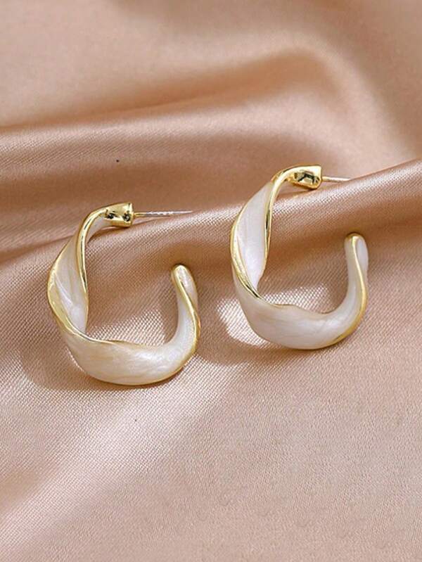 1 Pair C-Shaped Helix Asymmetrical Geometric Twisted Oil Drop Earrings
