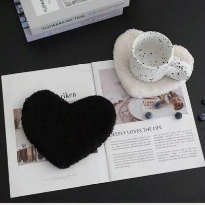 1pc Creative Heart Shaped Coaster, Luxurious Feel, Photography Prop, Decorative Pad, Heat Insulation Pad, Coffee Cup Mat