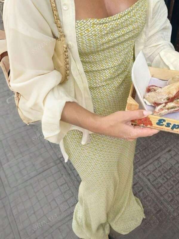 Elegant Chain Print Knit Backless Dress, Suitable For Evening Date, Holiday, Everyday Wear, Spring/Summer