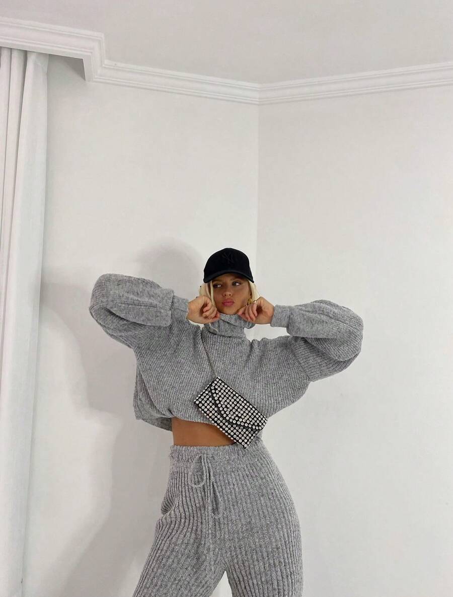 Women's Mousse Knit Set Wide Leg Pantaloons And Cropped Top Aerolook Autumn Winter - 灰色 - 查看 1