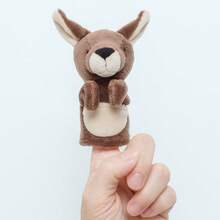 松鼠、斑马、长颈鹿、蛇、海马、螃蟹、袋鼠、河马、小丑鱼、刺猬、蜗牛手指玩偶，适用于幼儿园、早期教育、互动游戏