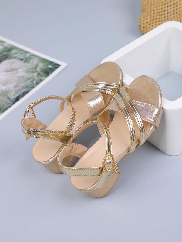 1 Pair 2025 Summer New Fashion Metal Buckle Design PU Patent Leather Princess Thick Heel Sandals For Girls, Suitable For Flower Girls, Weddings And Parties