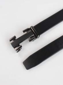 1 Piece Men's Black Self Buckle Leather Belt Alphabet Alloy New Buckle Style, Suitable For Teenagers, Casual Outdoor Sports Or Vacation Trips, Birthday Dress Up Accessories, Daily Wear. Business Casual Versatile Jeans Waistband Perfect Gift For Men