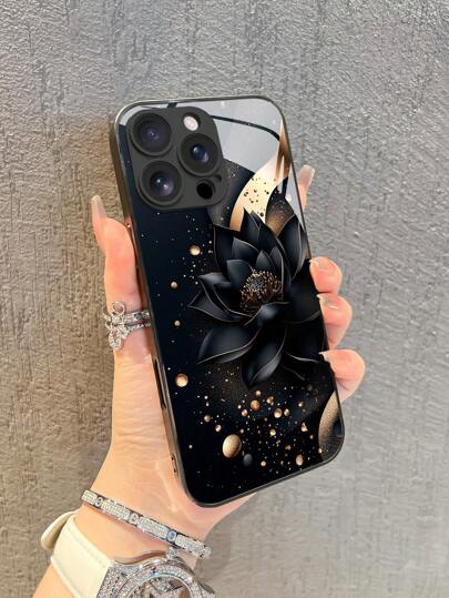 1 pieza Nuevo estuche de teléfono de vidrio templado con patrón de flor de loto dorado brillante y negro, compatible con Apple 17 Pro Max/17 Air/16 Pro Max/15/14 Plus/13/12/11/XR/8P y Galaxy S25/S24/S23 Ultra/S22/S20/Note20/Note10/A56/A53/A14/A05
