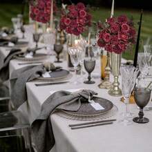 Silk Flowers Bouquet, Wine Artificial Floral Arrangements, Dark Red Fake Flower For Wedding Bridal Bouquets, Home Decorations, Baby Shower, Table Centerpieces - 酒紅色 - 查看 10