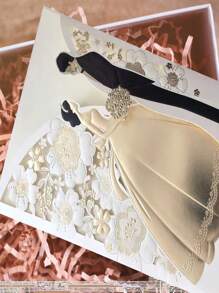 10 قطعة دعوة زفاف من الأبيض المحفور عليها العروس والعريس مع أكياس مزينة بأزهار فضية، دعوة زفاف أنيقة مع مظاريف