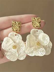 1 par de brincos longos de acrílico cor âmbar com pétalas, estilo vintage europeu e americano, joias florais trifoliadas para mulheres e meninas, festa, banquete, aniversário, casamento