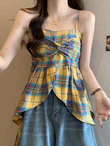 复古格纹吊带背心，多巴胺氛围，甜辣不对称短款上衣，夏季