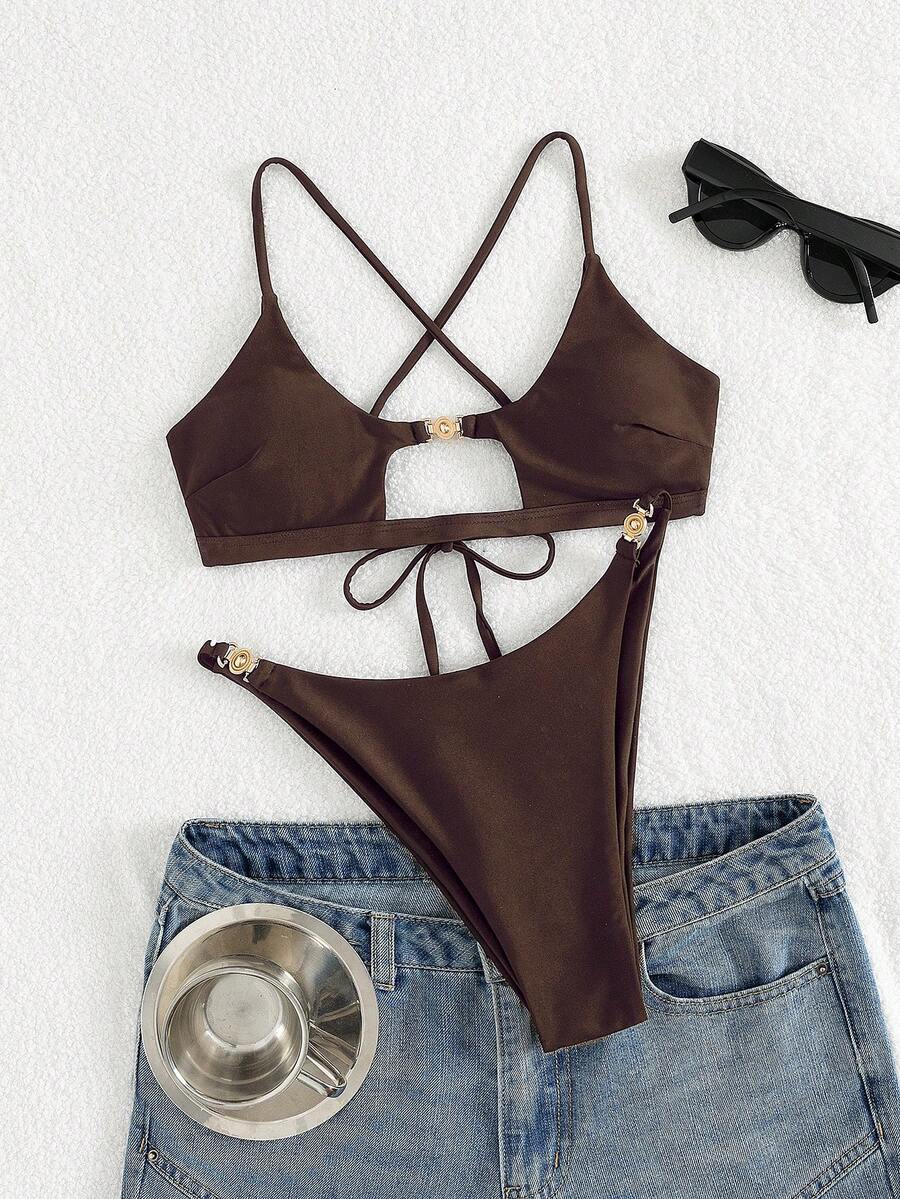 Nuova elegante e sexy set bikini donna a 2 pezzi con dettagli in metallo e fantasie a incrocio