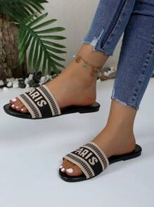 Women's Fashionable Flat Slippers For Outdoor Activities,2024 New Style