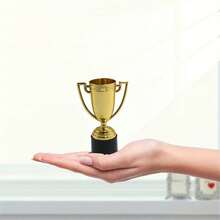 1 个迷你金奖杯，体育荣誉奖，适合派对礼物、道具、奖励、装饰奖品