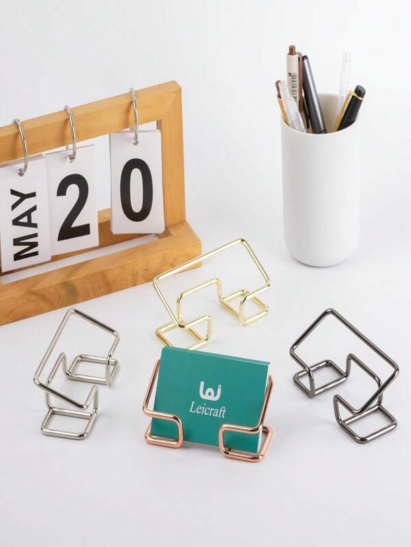 1 Card Storage Business Card Holders, Metal Desktop Business Card Holders, Desk Storage Rack, Desktop Business Card Holders, Office Supplies, Suspended Design To Save Desktop Space, Daily Use, Suitable For Various Occasions, Table Seat Cards, Business Card Cards, Card Boxes, Card Placement Holders, Essential Items For Wedding Season (Color And Style Random)
