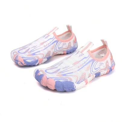 1 Pair Kids Slip-On Breathable Mesh Upper Lightweight Rubber Sole Water Shoes, Suitable For Outdoor Hiking, Beach, Swimming