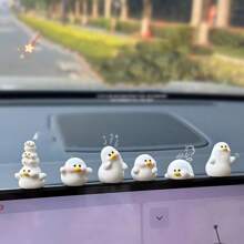 6pcs Random Style Cute Duck Car Decorations - High-Grade Resin Dashboard Decor, Adds A Fashionable Feel To The Interior