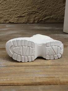 Zapatillas deportivas con cuña oculta para mujer, nuevos zapatos casuales blancos con suela gruesa y a prueba de agua para otoño/primavera