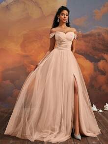 VIPGIRL 优雅露肩薄纱礼服，高开衩设计，褶皱腰身，A字型长款正式礼服，浪漫公主风晚礼服，正式场合礼服，心形领口，奢华质感，派对礼服，婚礼宾客礼服 - 杏色 - 查看 9