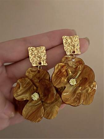 1 Pair Amber Acrylic Petal Long Earrings, Vintage European Style Clover Flower Earrings For Women And Girls, Party, Anniversary, Wedding Jewelry Accessories