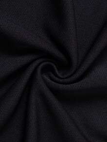 2 sztuki męskiego letniego swobodnego polo z krótkim rękawem i nadrukiem rycerza oraz zestaw szortów - Czarne - Zobacz 6