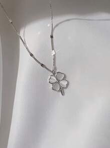 1pc Clover Lucky Leaf Minimalist Design Women Necklace Pendant - Suitable For St. Patrick's Day Wear, Valentine's Day Couple Gift