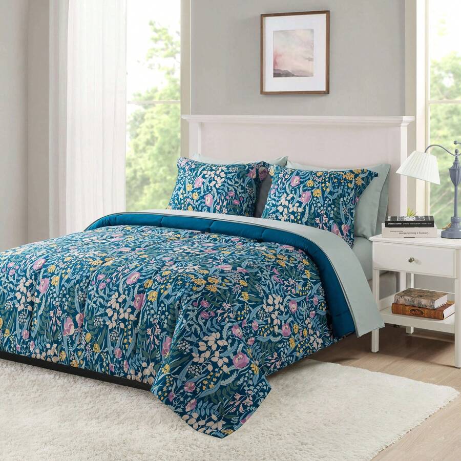 7-Piece Reversible Bed In A Bag Comforter Set With Sheets, Blue Floral, Queen - Blue Floral - 查看 1