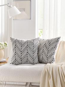 1pc/2pcs Geometric Black And White Line Pattern Decorative Pillow Cover (Pillow Insert Not Included), Reversible Fabric, Square Cushion Cover, Holiday Home Decor, Soft Velvet Material, Modern Sofa Decoration, Bedroom/Dorm Use