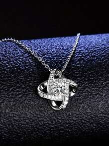 1pc Clover Lucky Leaf Minimalist Design Women Necklace Pendant - Suitable For St. Patrick's Day Wear, Valentine's Day Couple Gift