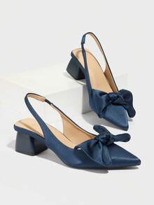 女士尖头露跟蝴蝶结装饰高跟鞋，粗跟设计，优雅露跟，适合毕业典礼、派对、婚礼、正式场合，舒适的缎面蓝色高跟鞋，也适合圣诞节、音乐节、母亲节等场合。 - 藏蓝色 - 查看 5